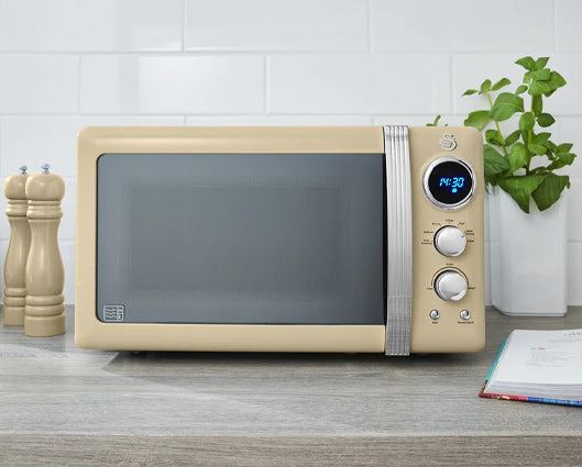 Swan Retro 800W 20L Digital Microwave Cream